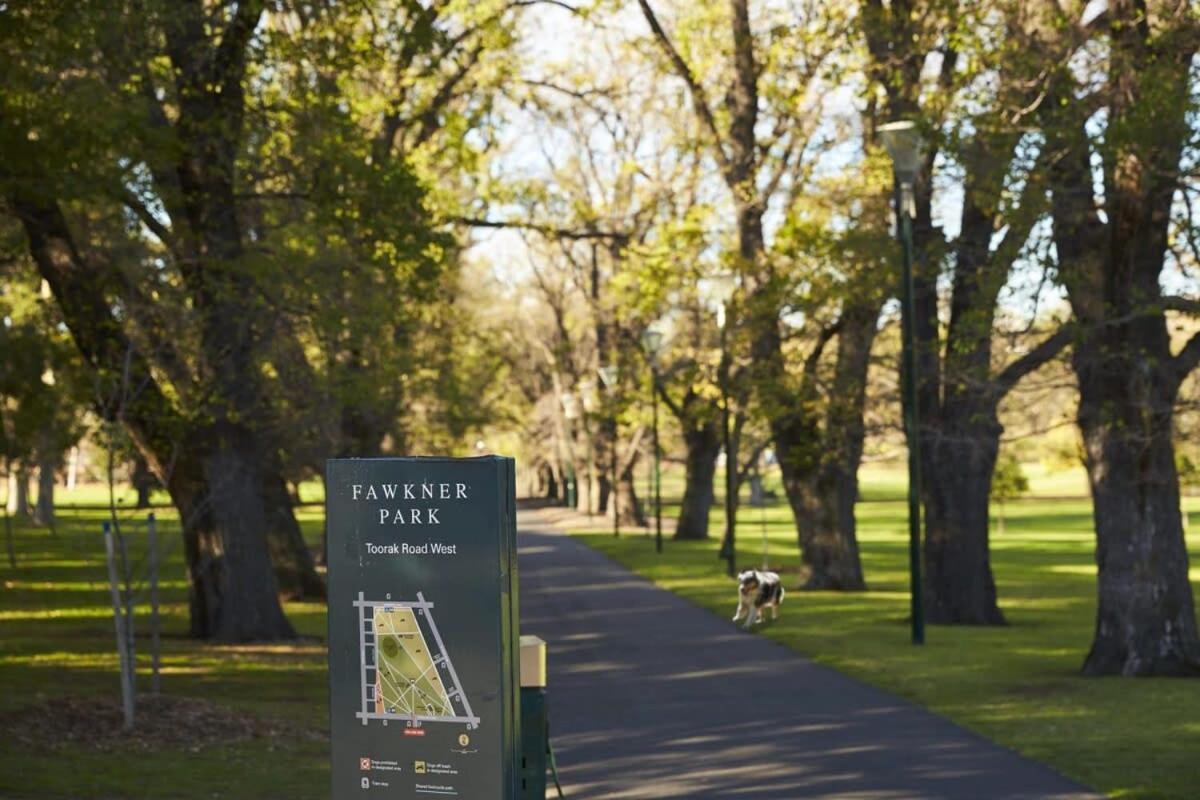 Pride Fawkner Apartments Bay-view  Melbourne Buitenkant foto